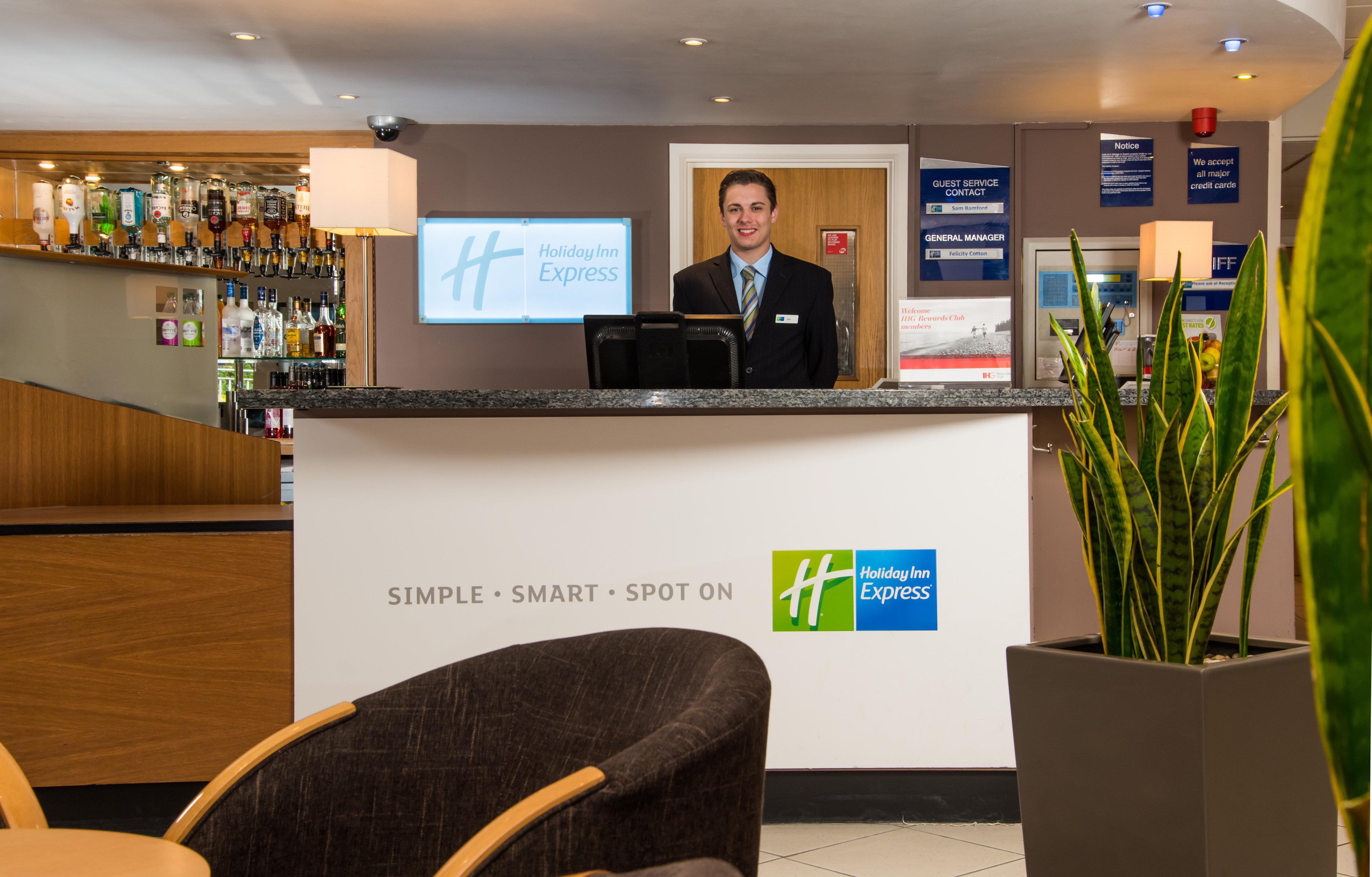 Holiday Inn Express Gloucester - South, An Ihg Hotel Ngoại thất bức ảnh